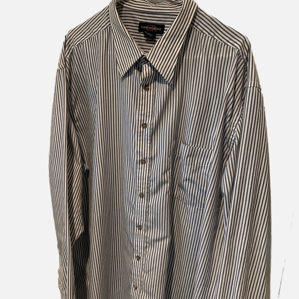 Canyon Ridge men’s dress shirt.  Long sleeve, button down front.  Size 3XLT.